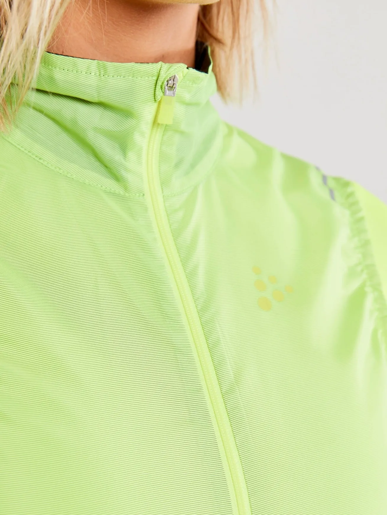 ADV Essence Light Wind Vest W