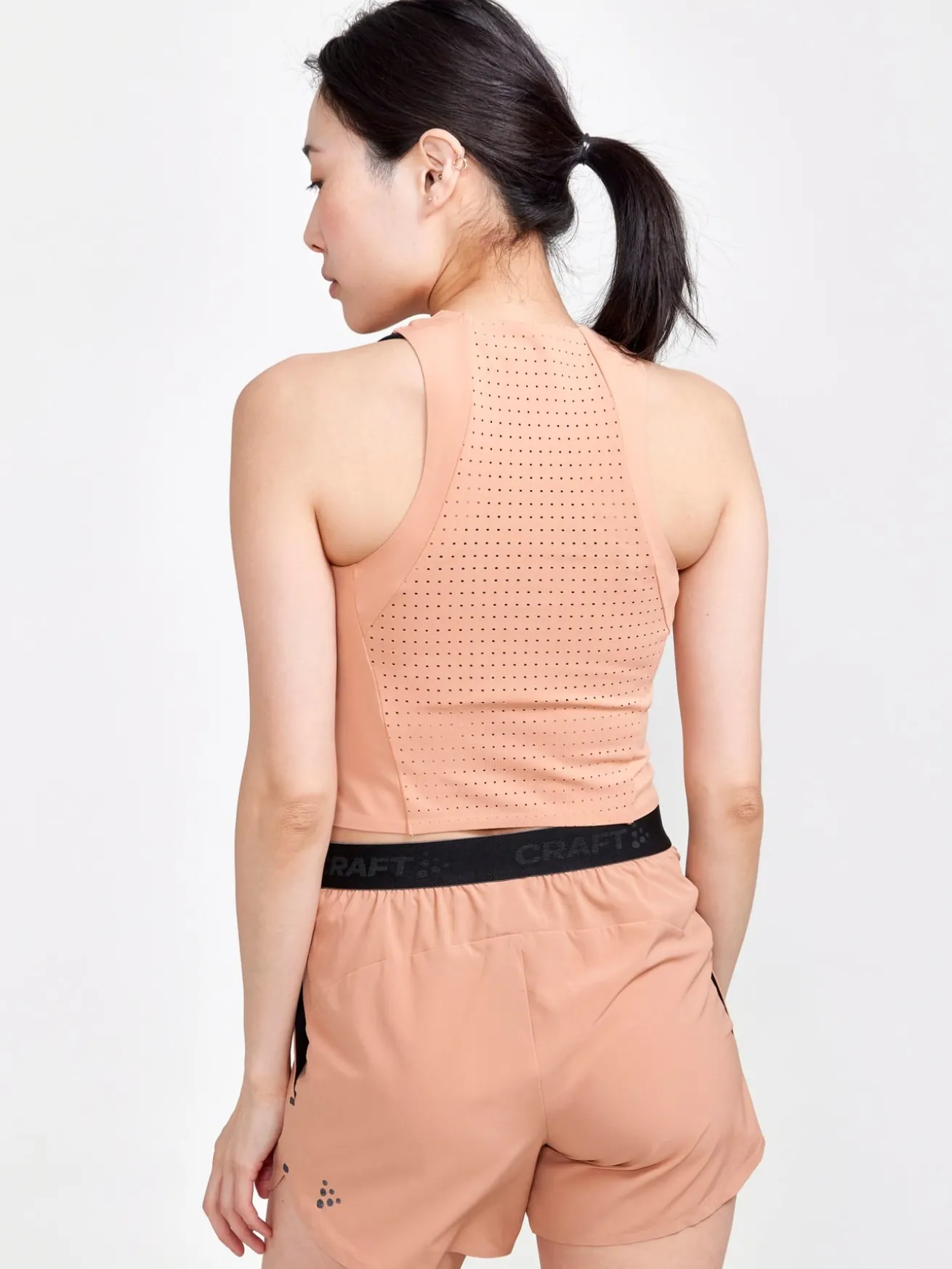 ADV HiT Perforated Tank W