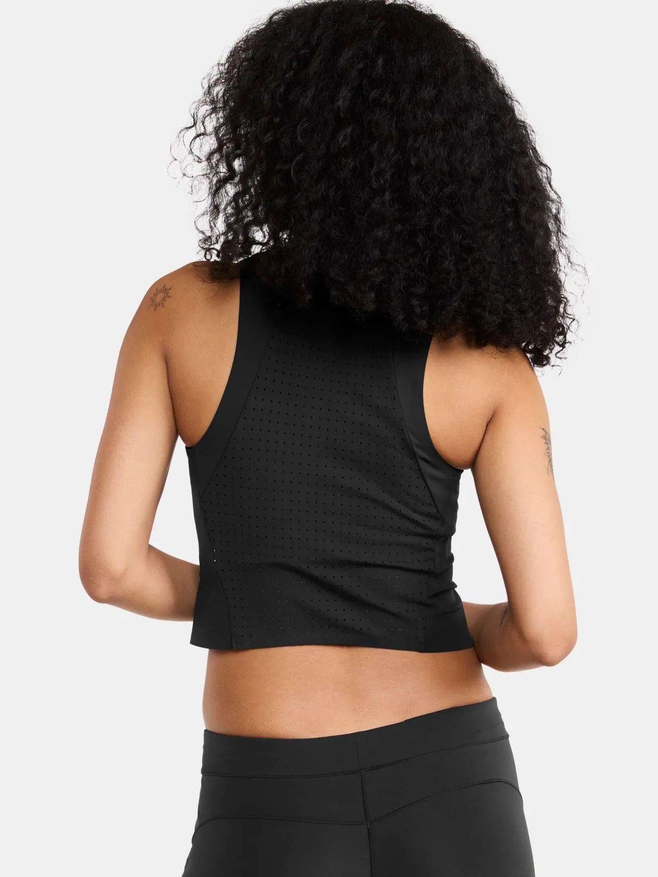 ADV HiT Perforated Tank W