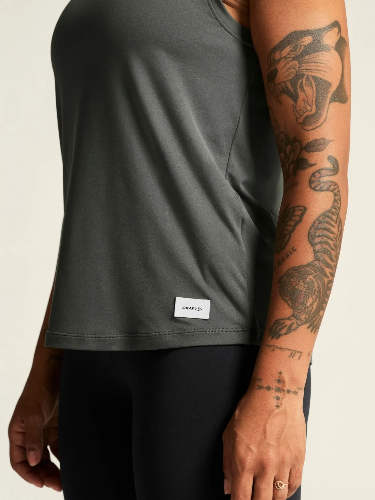 Collective Singlet W