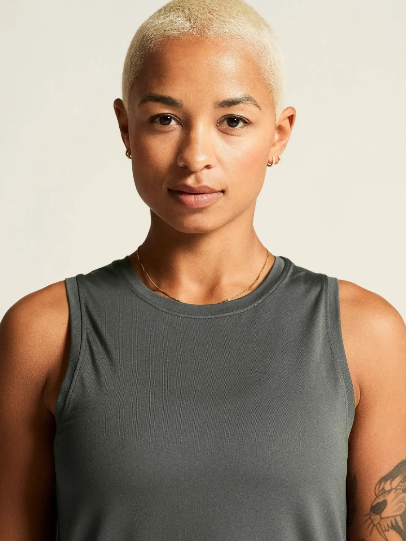 Collective Singlet W