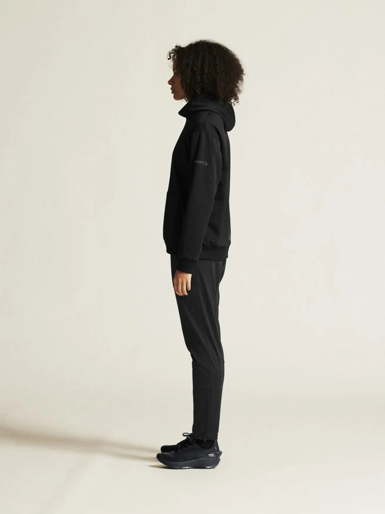 Community 2.0 Function Hoodie W