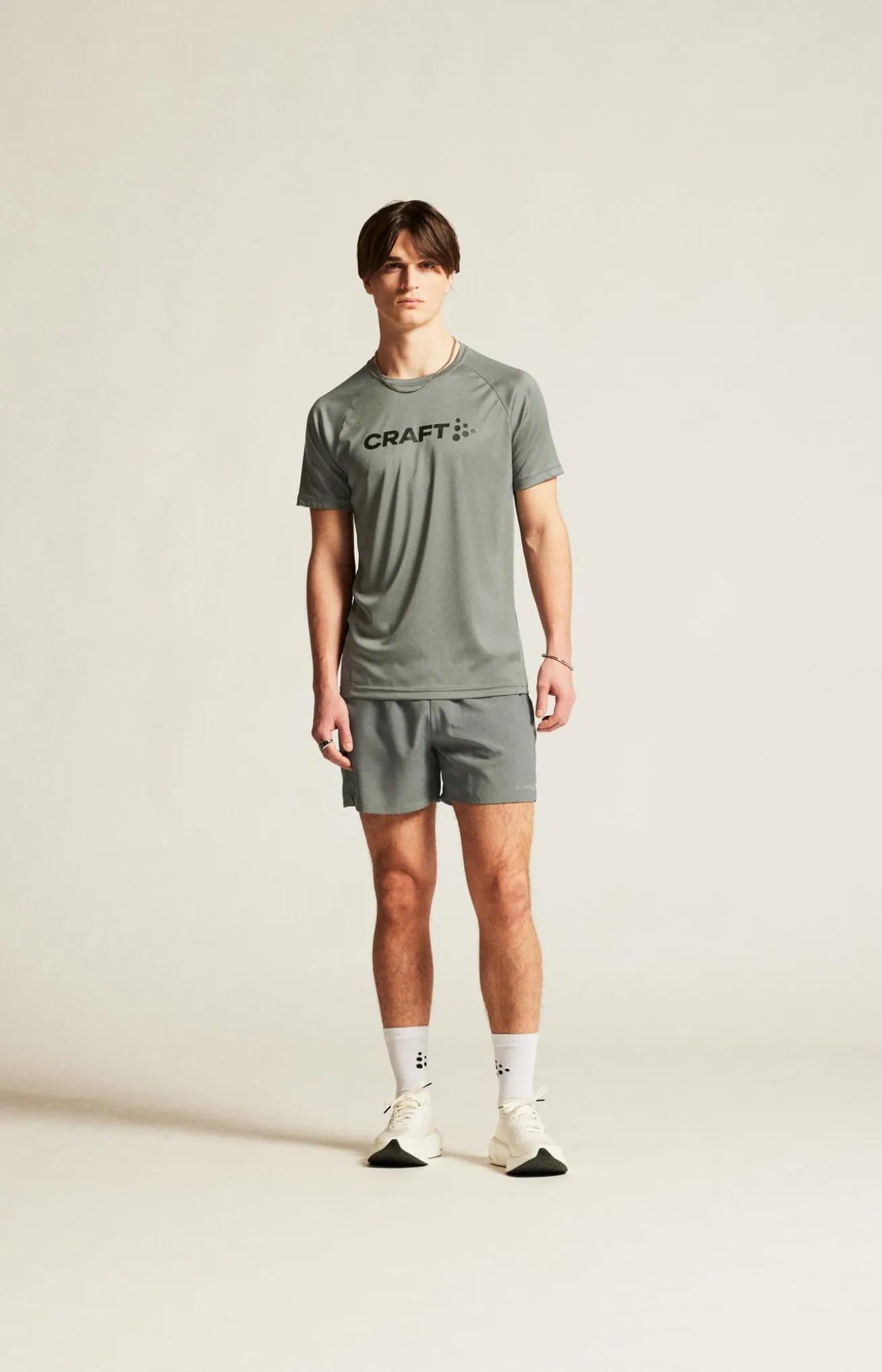 CORE Essence Shorts 2 M