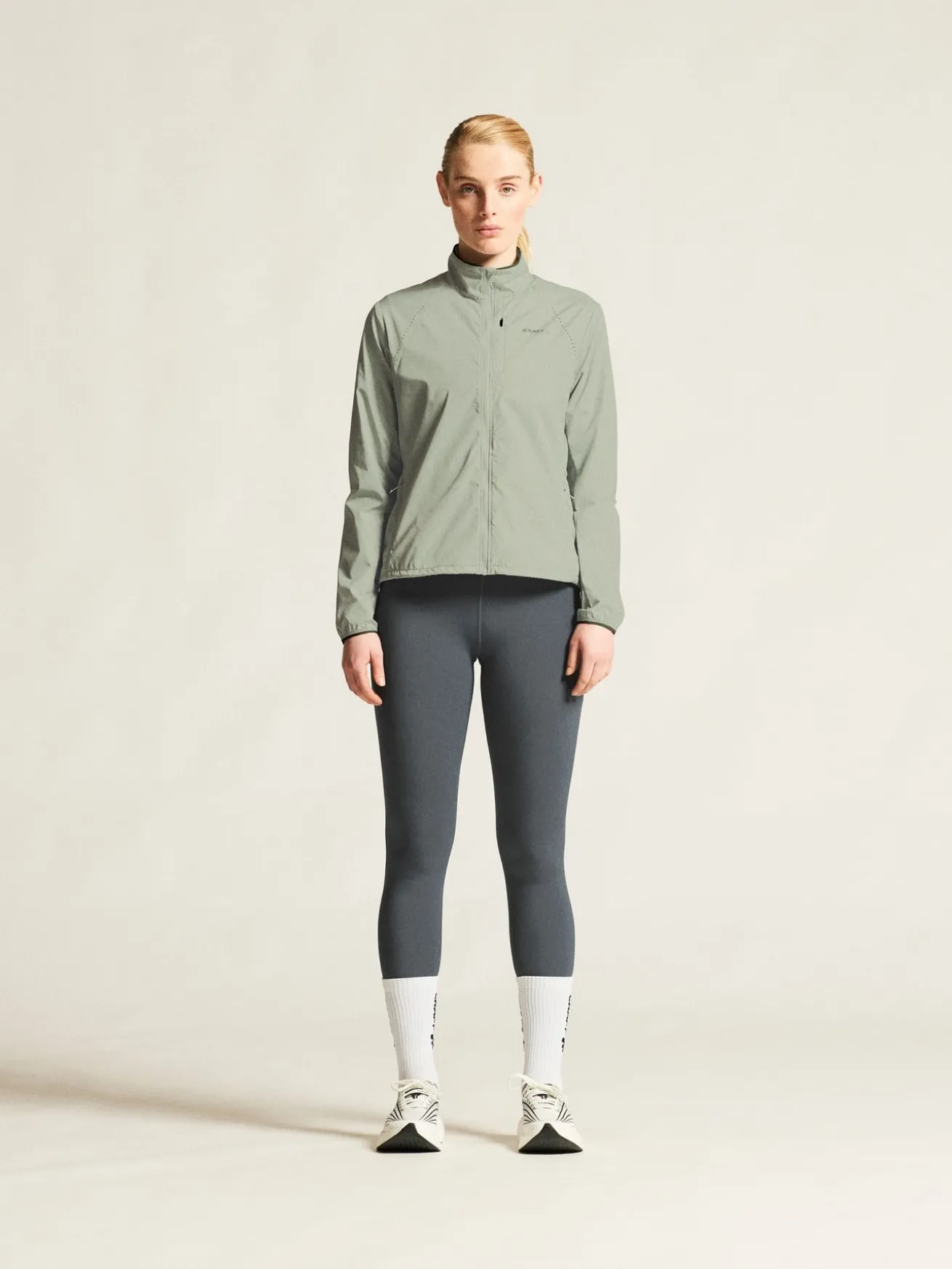Essence Wind Jacket 2 W