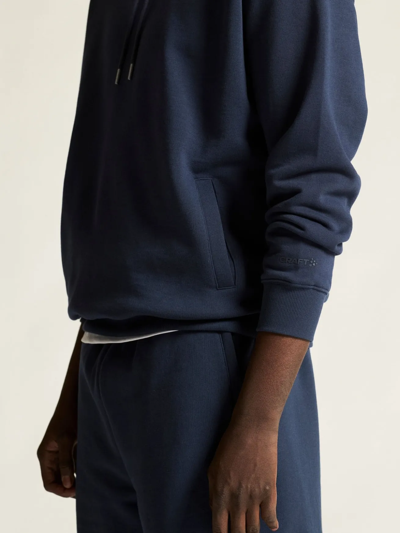 Frequent Hoodie M