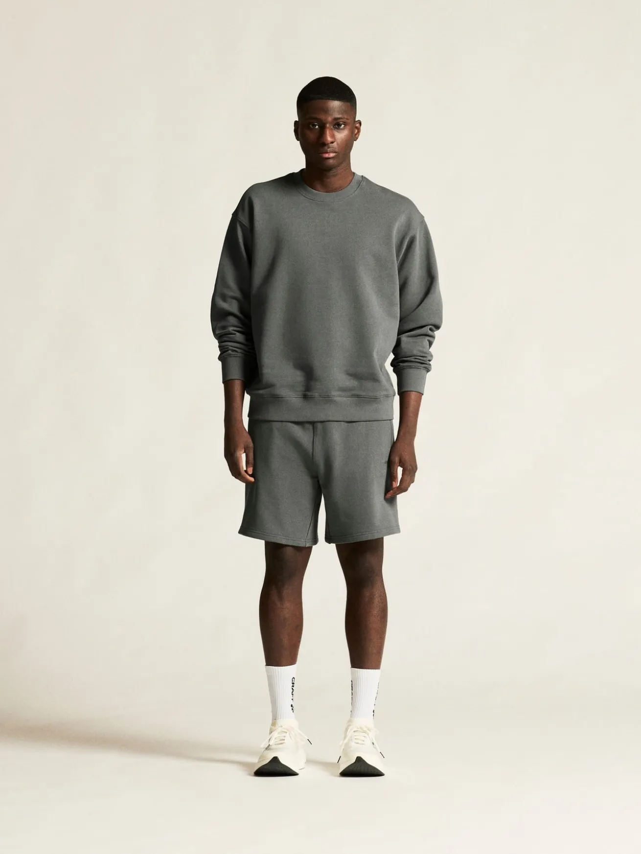 Frequent RN Sweatshirt M
