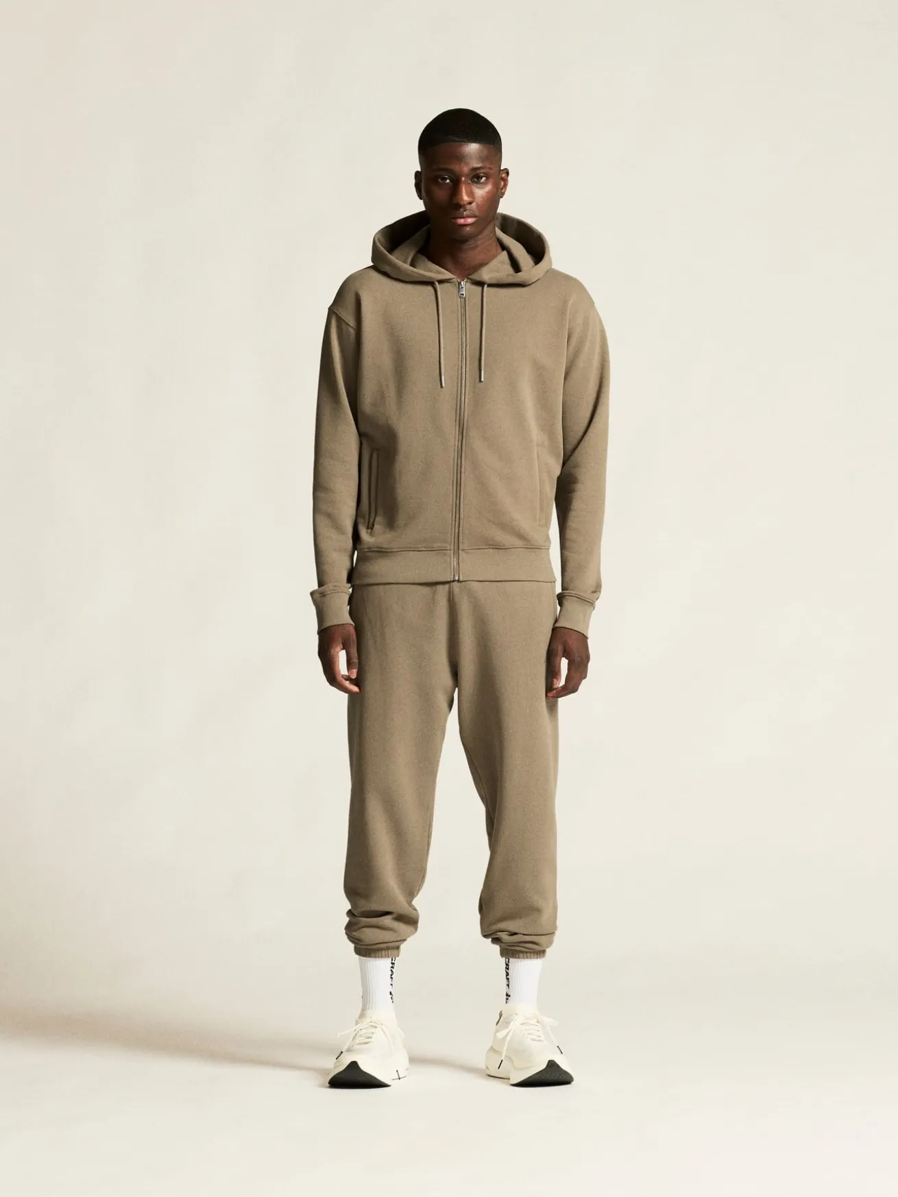 Frequent Sweatpants M