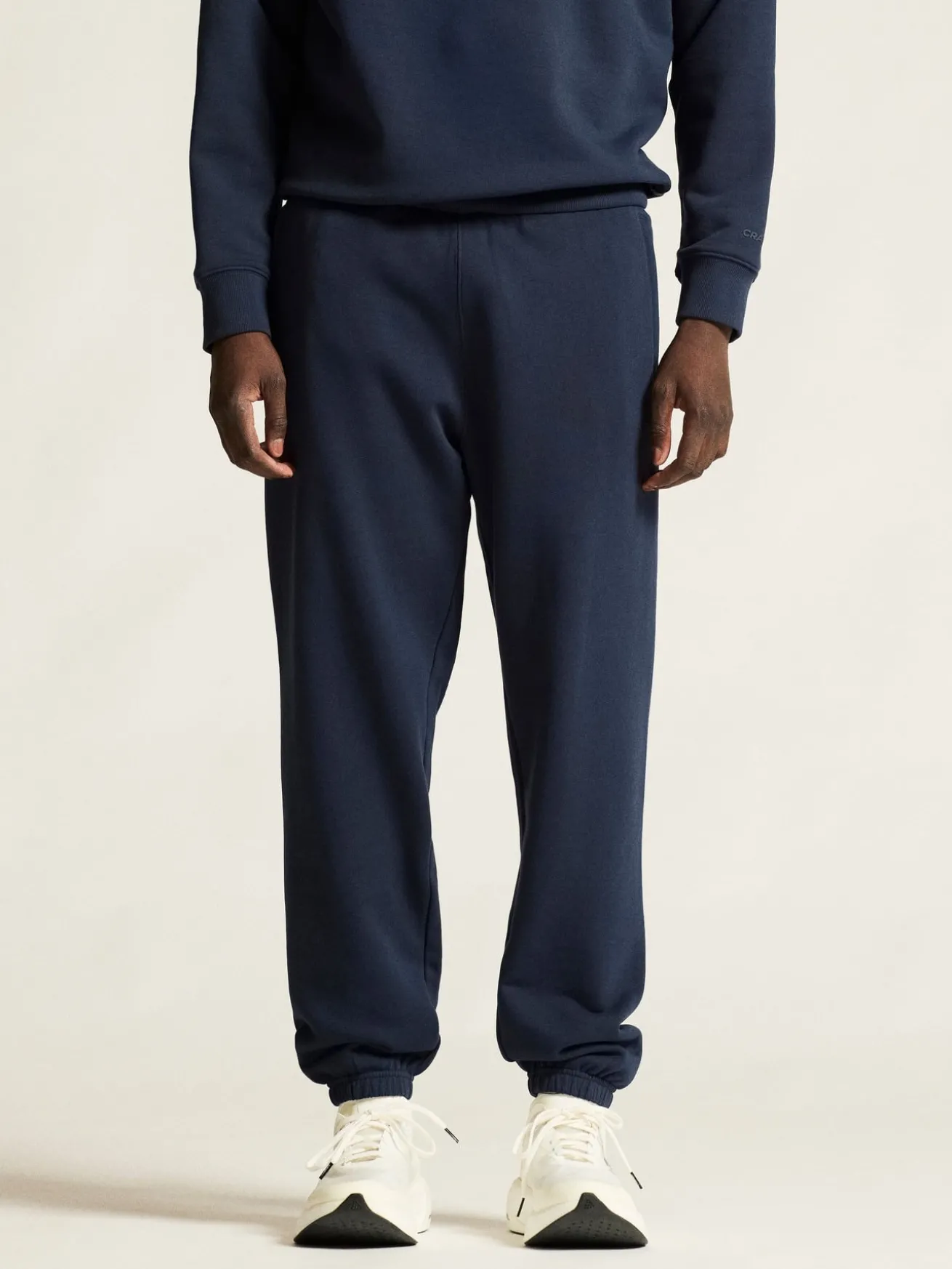 Frequent Sweatpants M