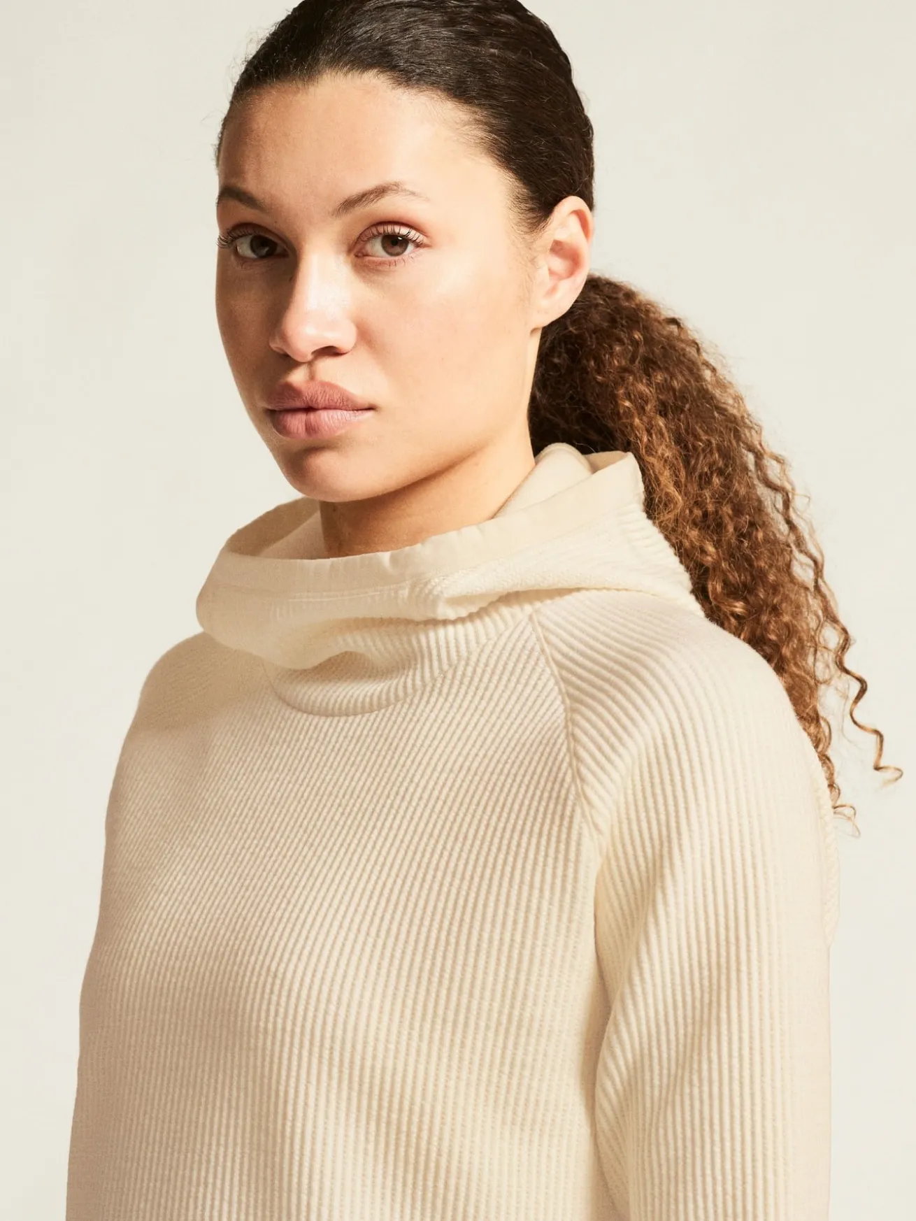 Grid Hood W